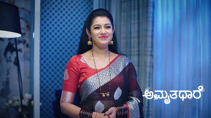 Jaydev Gifts a Saree to Malli to Fool Her