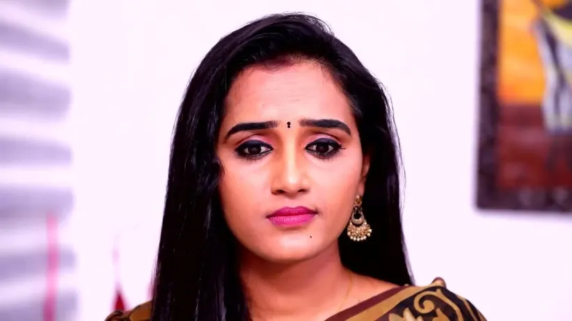 Muthuazhagu Tries to Impress Sanjeev