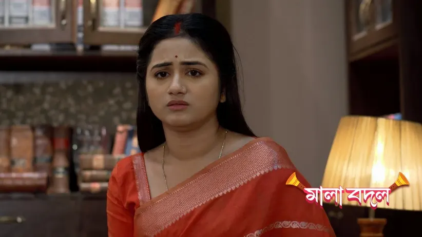 Mohan Beats Abhay and Propposes to Joyee