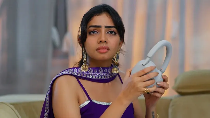 Sharanya Questions a Man Seeking Divorce