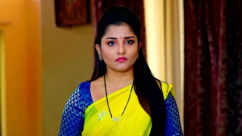 Chandrika and Prasad See Divya