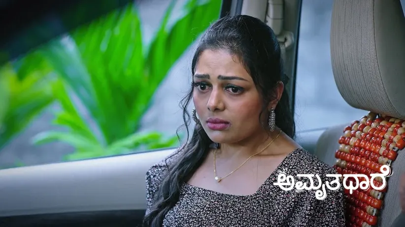 Sudha Saves Bhoomika from Fire