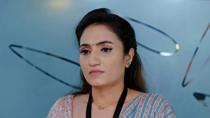 Vishwa Finds out Ashok and Ram’s Secret