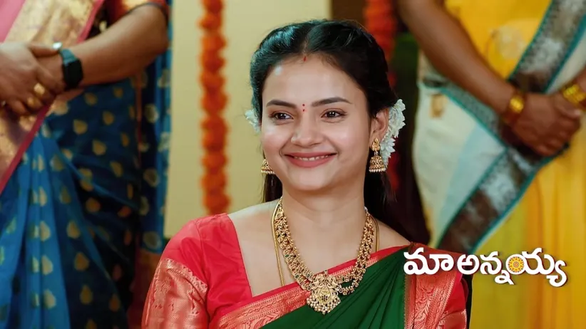 Devaraju and Nagavalli Have a Meal at Ganga's House