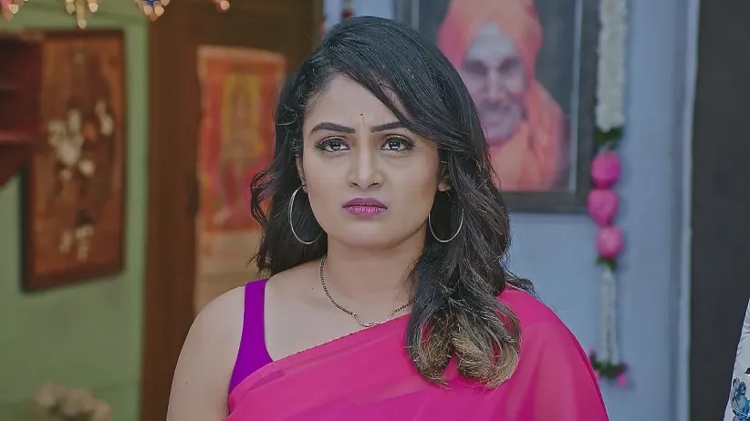 Srinivas and Lakshmi Reason with Souparnika | Lakshmi Nivasa