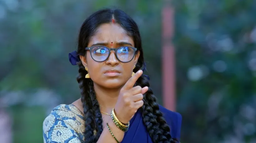 Deepa Puts forth a Challenge to Soundharya