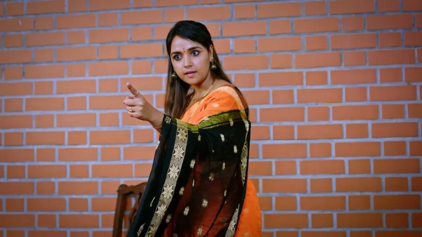 Parvathi Sees through Veerabhadra's Act