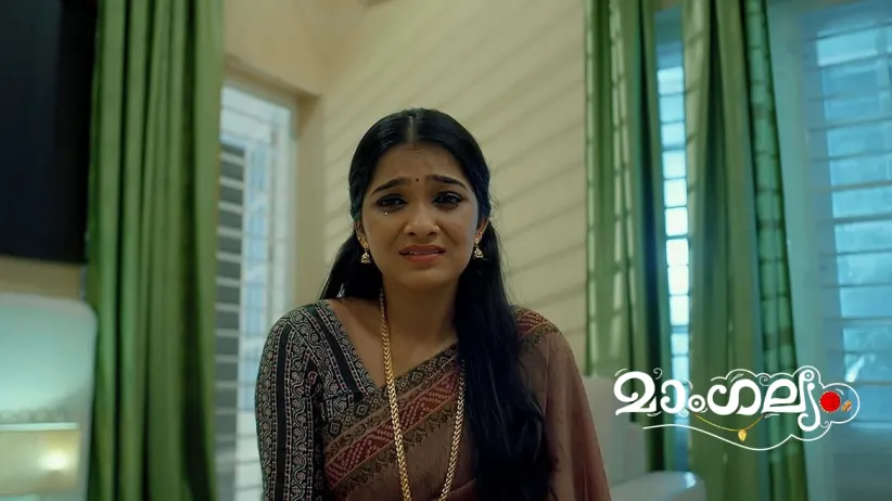 Dhanush Has a Word with Nandan