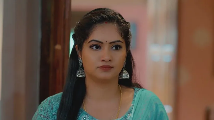 The Astrologer Suggests Time for Jayaram’s Wedding | Valsalyam