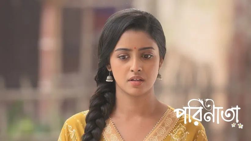 Parul Extends a Hand of Friendship towards Rayan