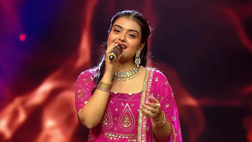 Parvathi Performs the Title Track from 'Kalank'