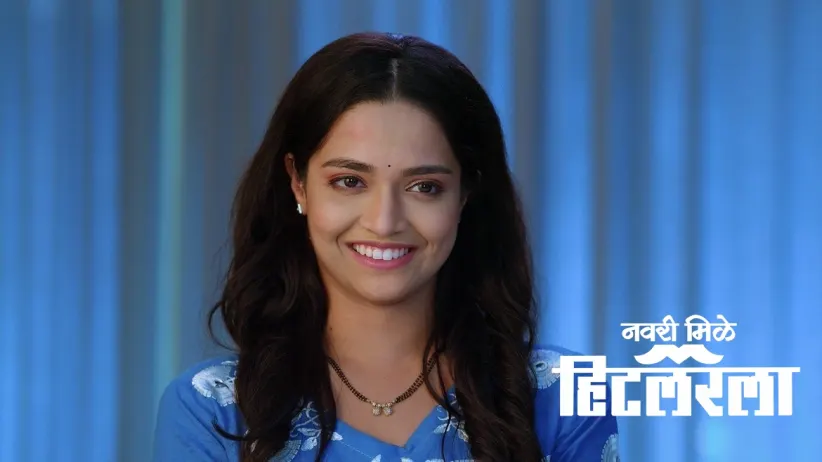 Leela Stops Durga from Leaving the House
