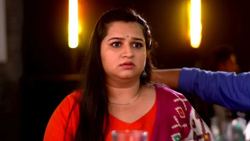 Omkar Accepts Malvika's Advice