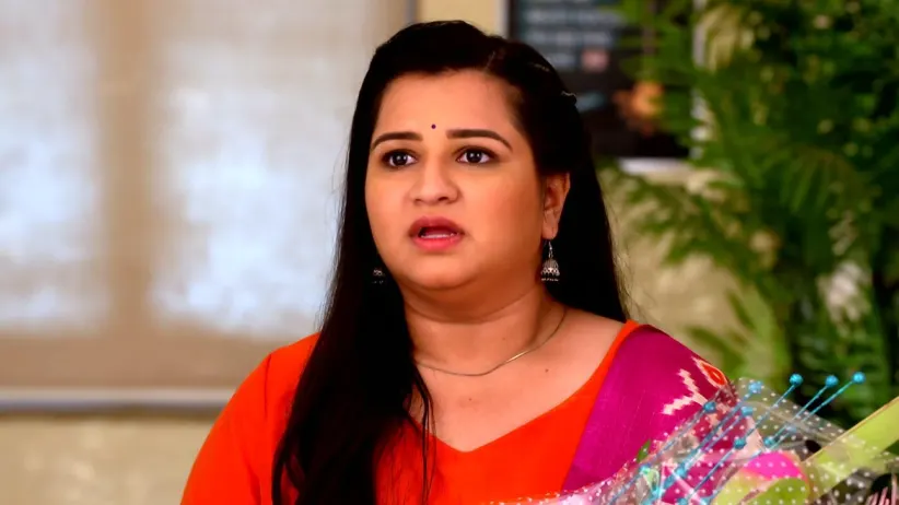 Mohit Gives Sweetu a Surprise