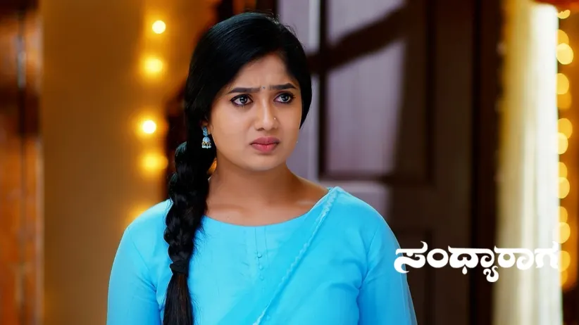 Rajalakshmi Hands Poison to Srinivas