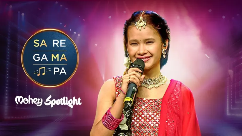The Contestants Sing Songs at Their Fans' Requests