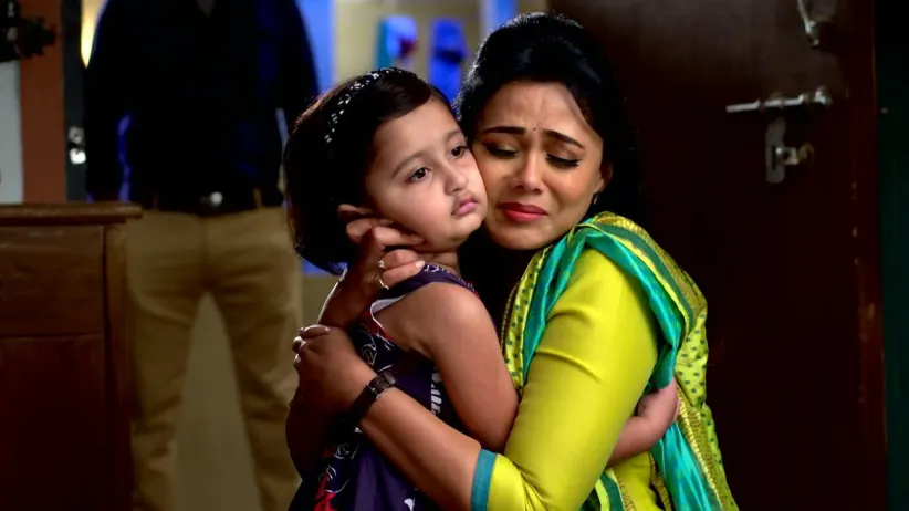 Neha Gets Furious on Seeing Pari Work