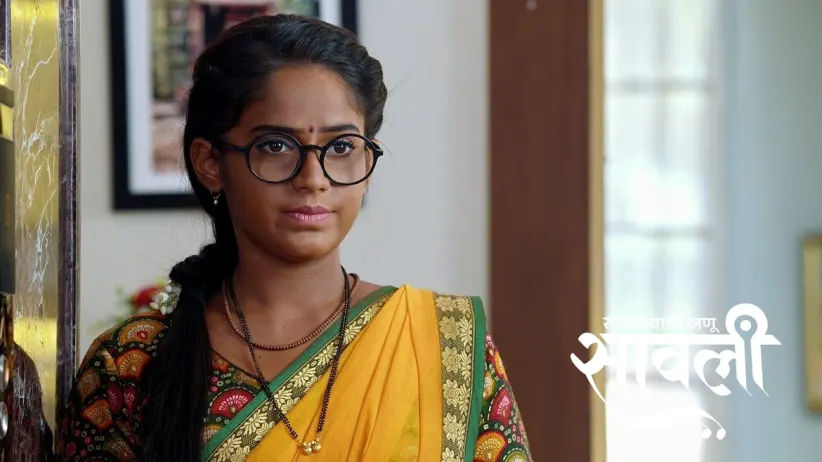 Appu Insists on Talking to Sarang on a Call