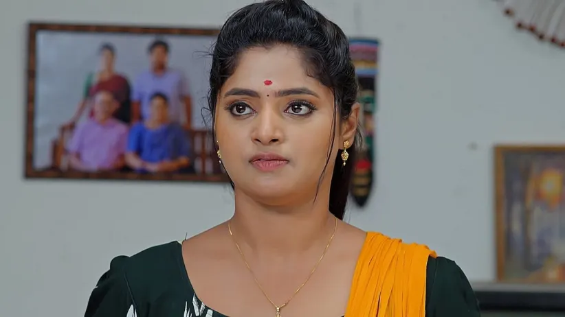 Mythili Decides to Expose Trisha