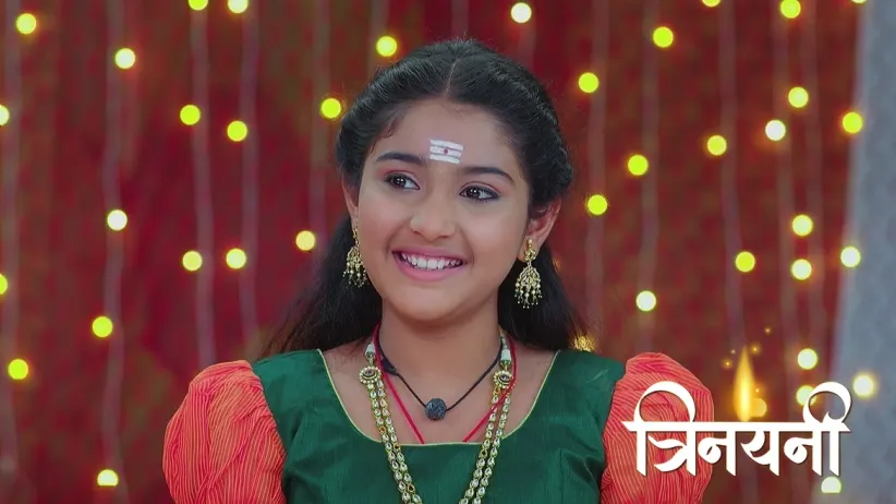 Shyamala Discovers Vishalakshi's True Identity