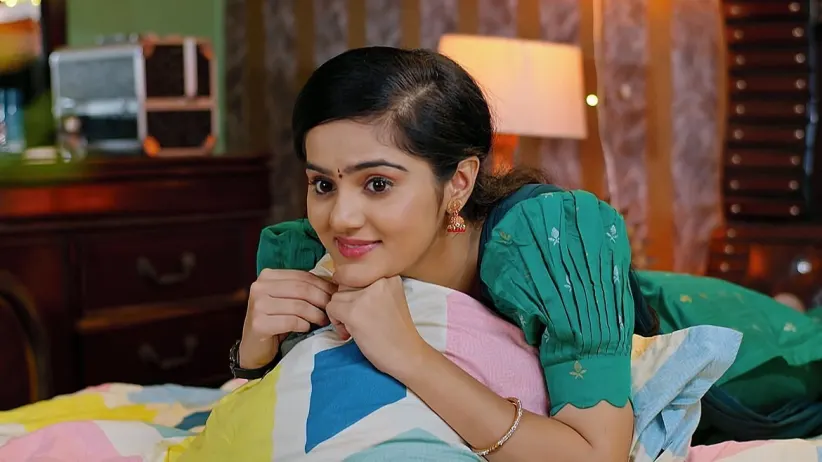 Sharanya Hugs Darshan