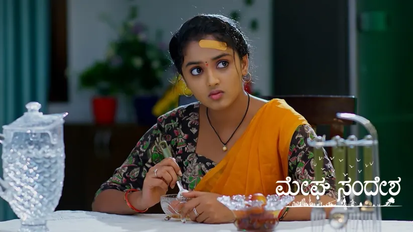 Bhoomi Gives Apoorva an Injection