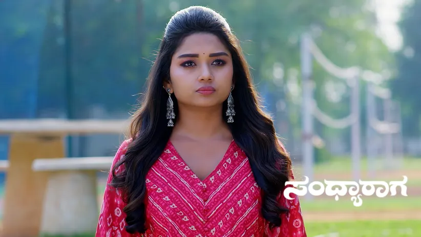 Rajalakshmi Spills Sambar on Prashant