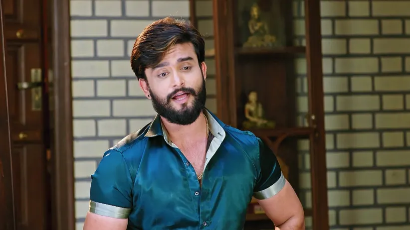 Parvathi Not Going Abroad Shocks Veerabhadra