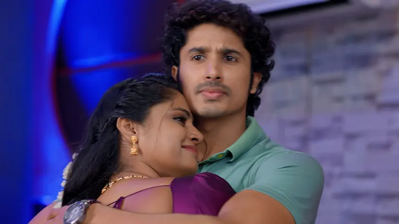 Mythili Makes Leelakrishna Return the Necklace