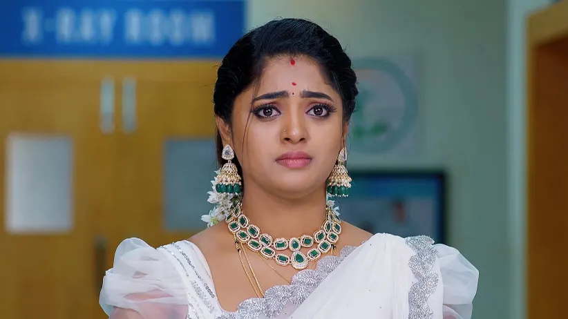 Suhasini Disrupts Purushottam’s Nuptial Night
