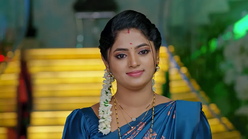Shubhaprada Sees Leelakrishna Flirting with Swathi