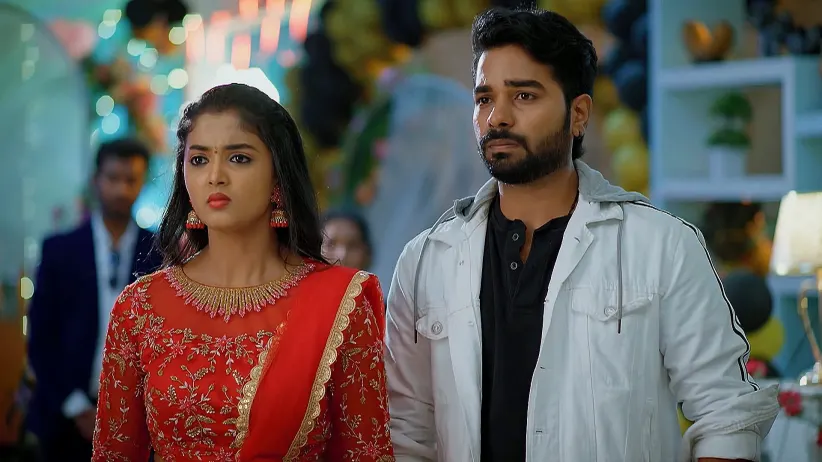 Bhoomi Saves Gagan from Apoorva’s Trap