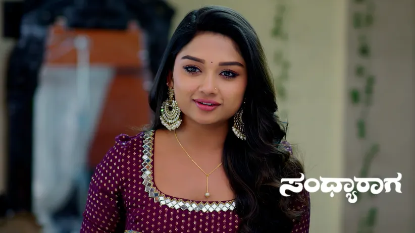 Prashant Gives Rajalakshmi a Gift