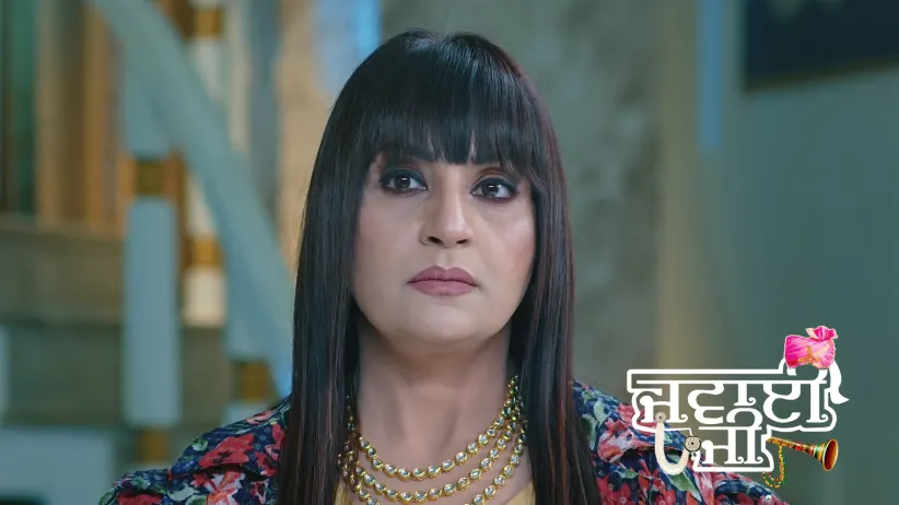 Kshitakshi Brings Gifts for the Bajaj Family