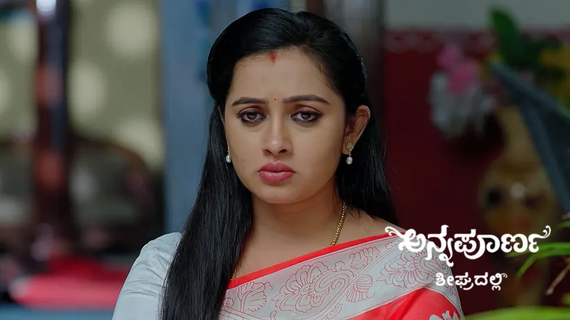 Vedavathi's Action Leaves Akshaya Hurt