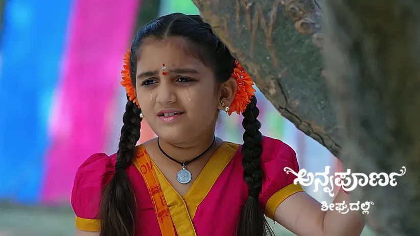 Akshaya Prepares the Prasad