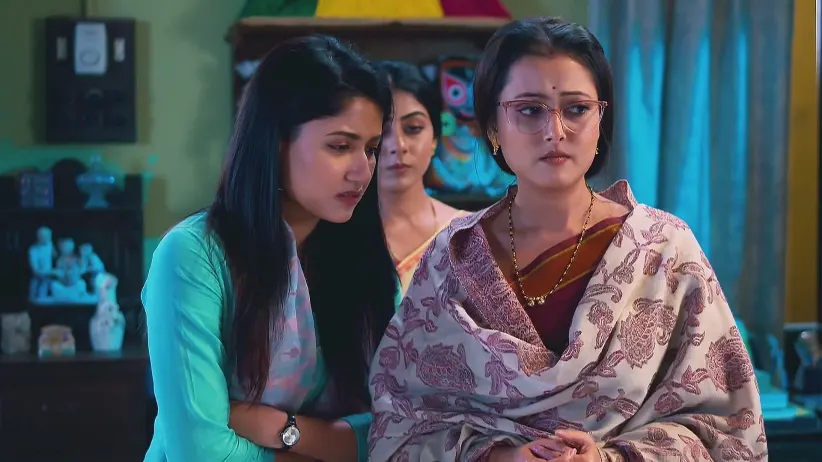 Parna Plans to Drive Mohini Out - Neem Phooler Madhu