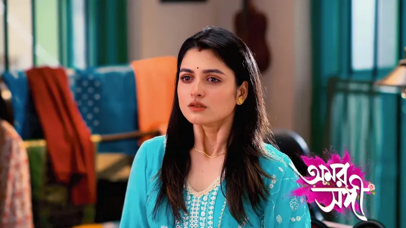 Upset with Shree, Raj Drives off in the Car