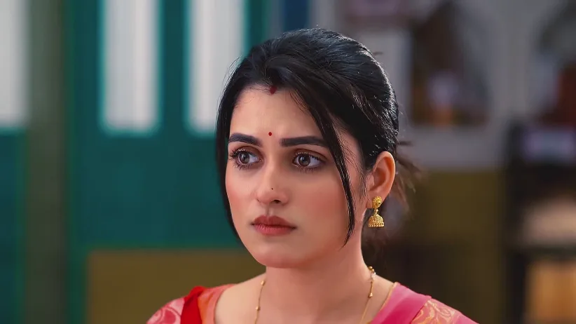 Shree Wants to Return Bipasha's Gifts - Amar Sangi