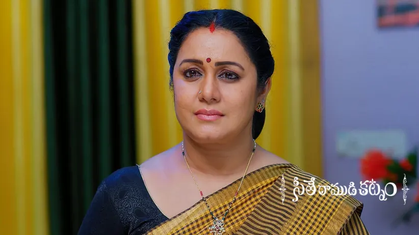 Vidyadevi Asks Seetha to Perform a Puja