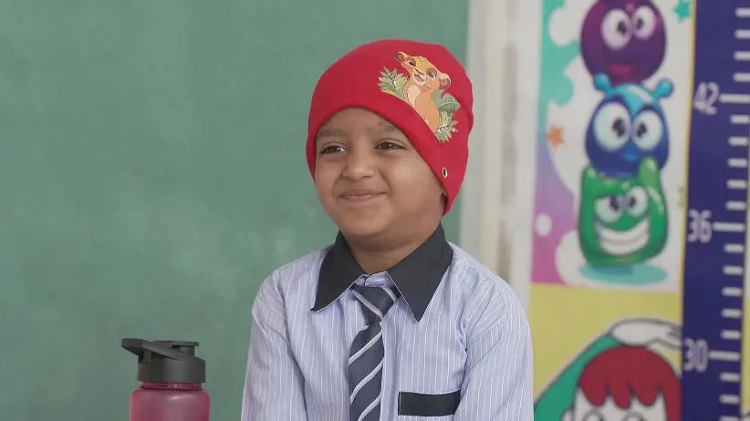 Amol Challenges the Kids at School