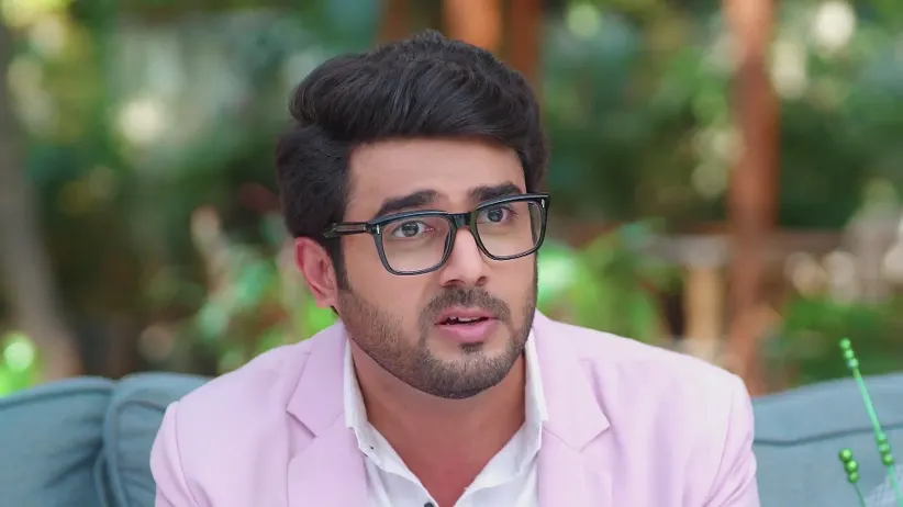 Akash Praises Vasu - Punha Kartavya Ahe