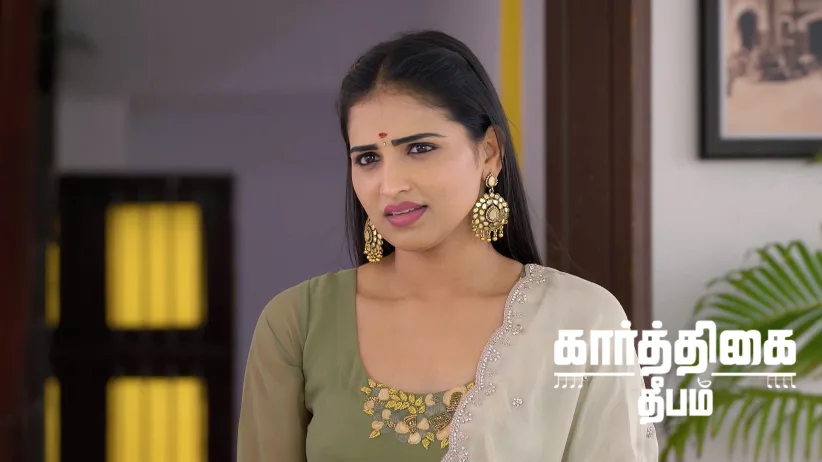 Karthikeyan Spots Chandrakala and Sivanandi