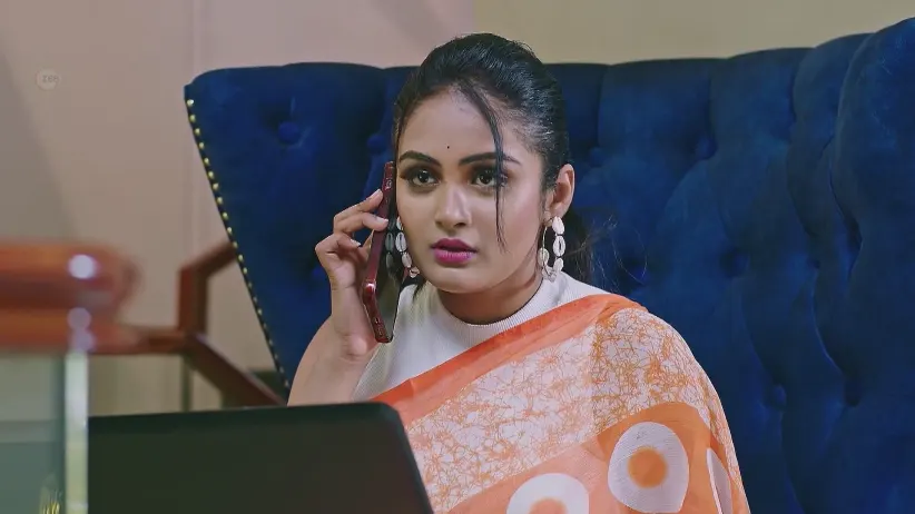 Souparnika Tells Ravi about Bhavana's Strike - Lakshmi Nivasa