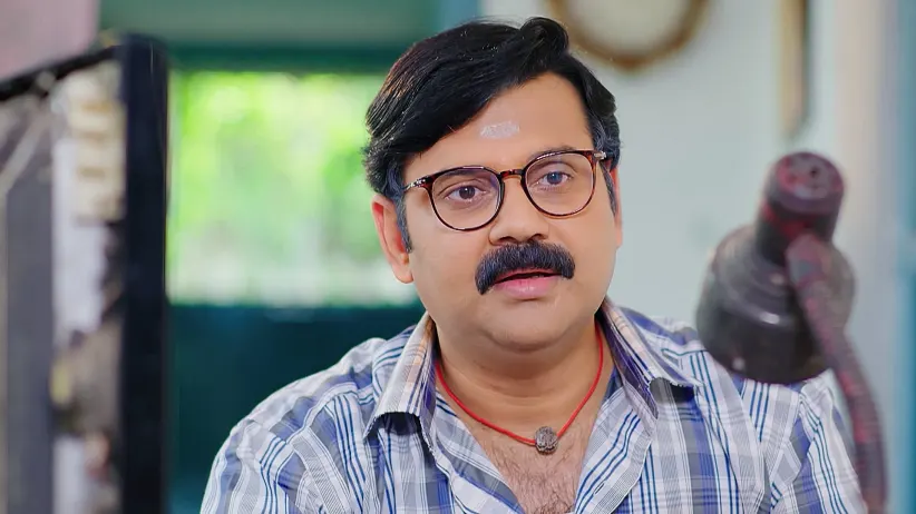 A Marriage Broker Visits Geetha's House