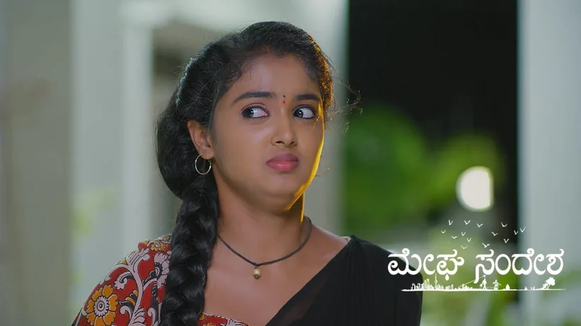 Apoorva Slaps Nakshatra
