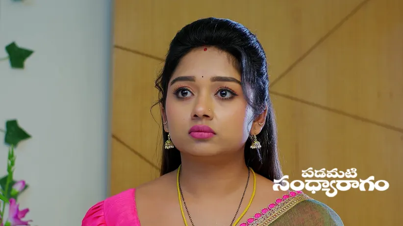 Janaki Lashes out at Showrya