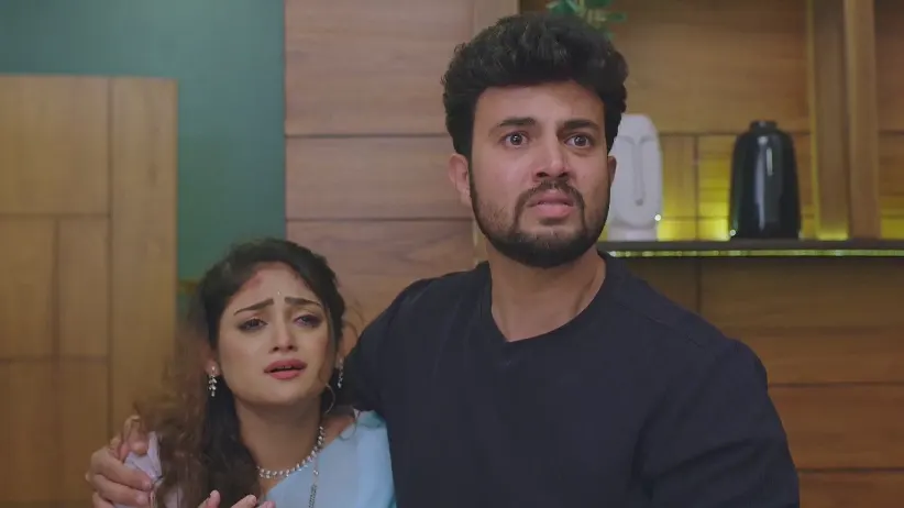 Paaru Learns about Pritam and Aditya's Argument