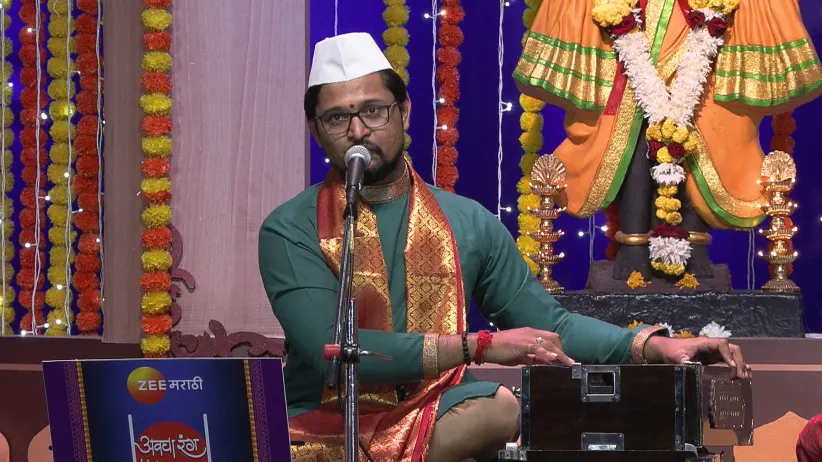 Shubham Khandalkar Sings an Emotional Song