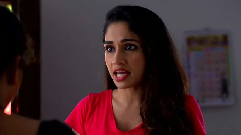 Sarita Seeks Sushma's Help | Ratris Khel Chale 3